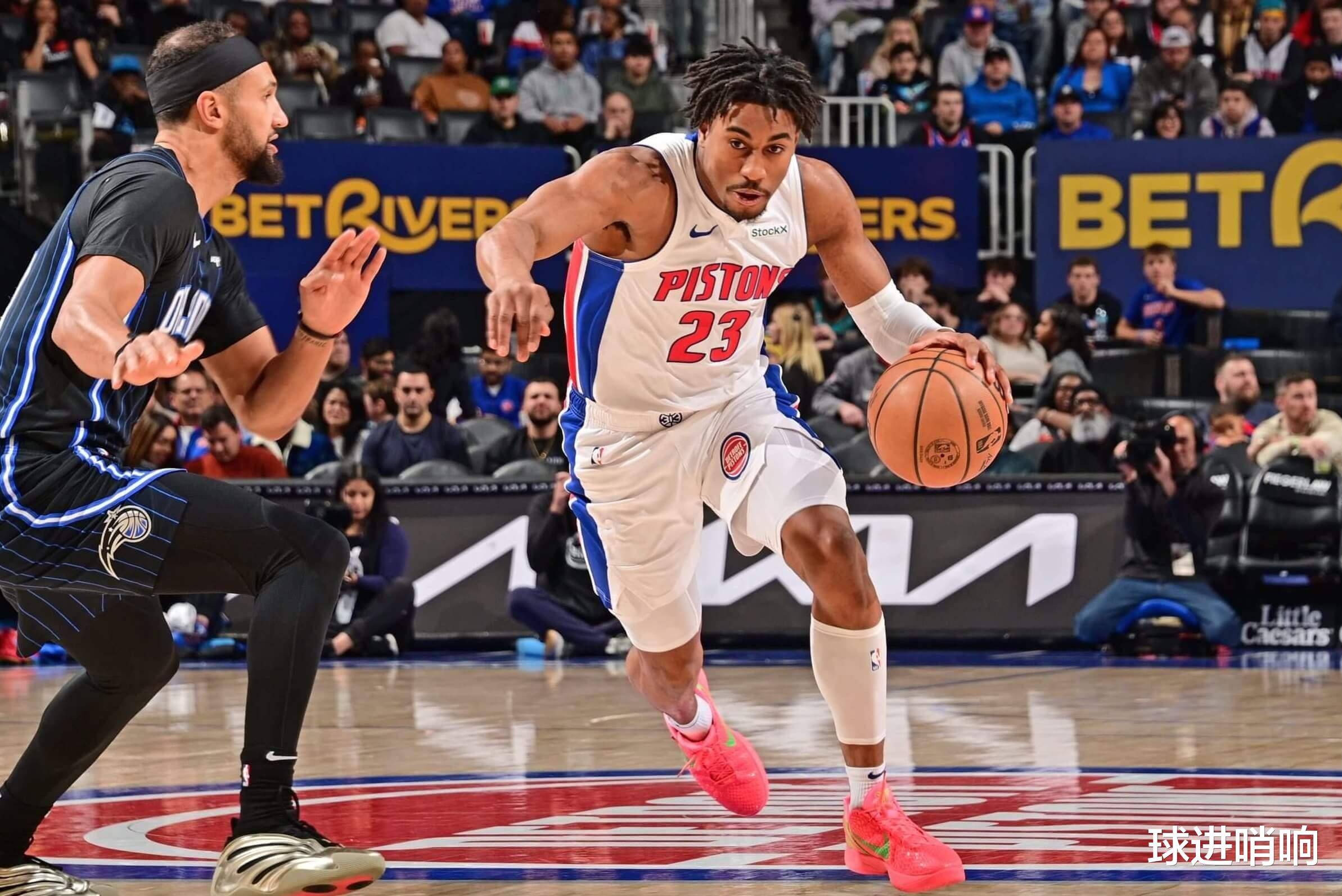 洛杉矶湖人发布备战花絮,赛后造点机会,葡超任务艰巨,赛季目标并未改变的简单介绍 洛杉矶湖人发布备战花絮,赛后造点机会,葡超任务艰巨,赛季目标并未改变的简单介绍