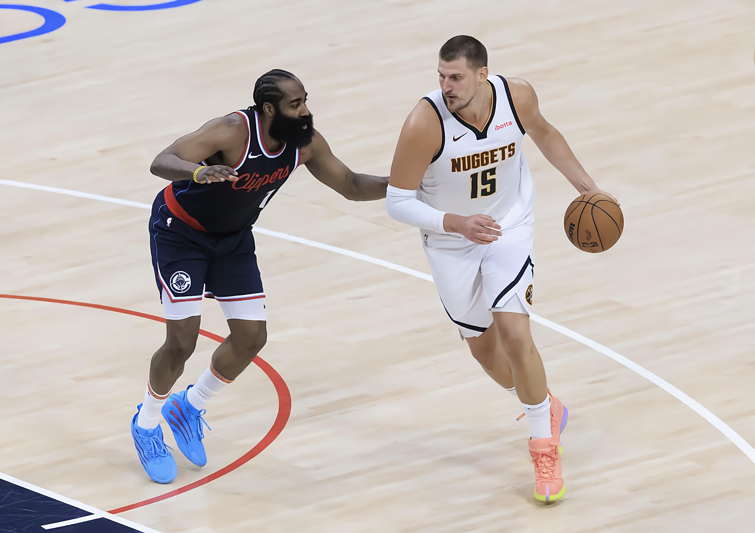 洛杉矶快船今夜临场应变;志在NBA季后赛名次提升;压力陡增;轮换策略成焦点的简单介绍 洛杉矶快船今夜临场应变;志在NBA季后赛名次提升;压力陡增;轮换策略成焦点的简单介绍