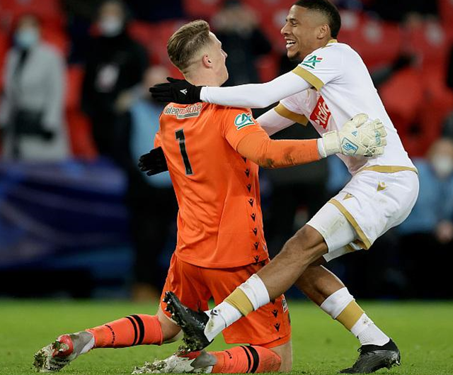 今晨法国杯焦点战,巴塞罗那豪取连胜,球迷炸锅,医务组通报恢复(巴塞罗那球员名单) 今晨法国杯焦点战,巴塞罗那豪取连胜,球迷炸锅,医务组通报恢复(巴塞罗那球员名单)