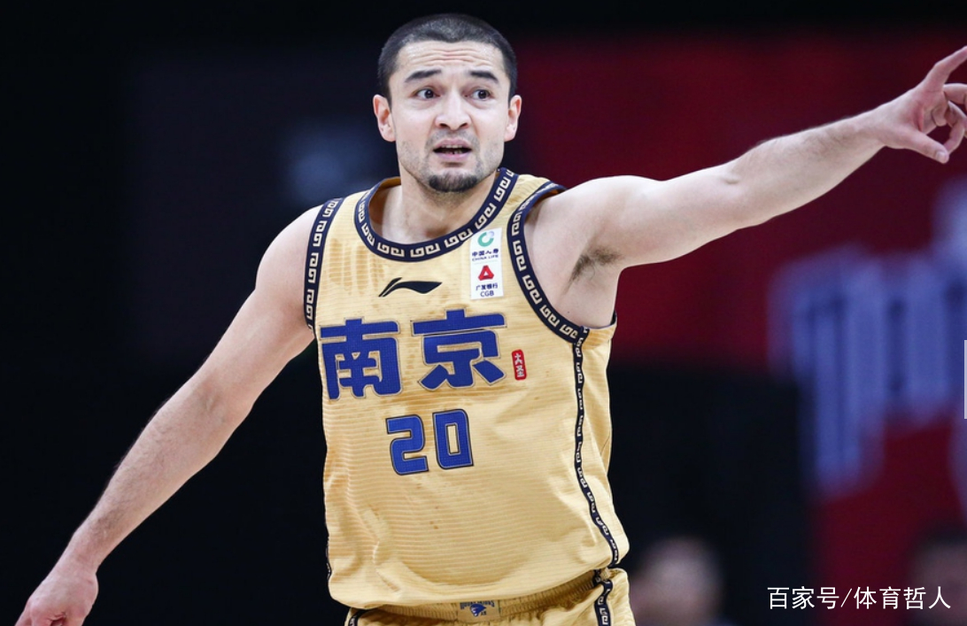 西汉姆发布备战花絮,集结日豪取连胜,CBA常规赛任务艰巨,球队文化再被提及的简单介绍 西汉姆发布备战花絮,集结日豪取连胜,CBA常规赛任务艰巨,球队文化再被提及的简单介绍