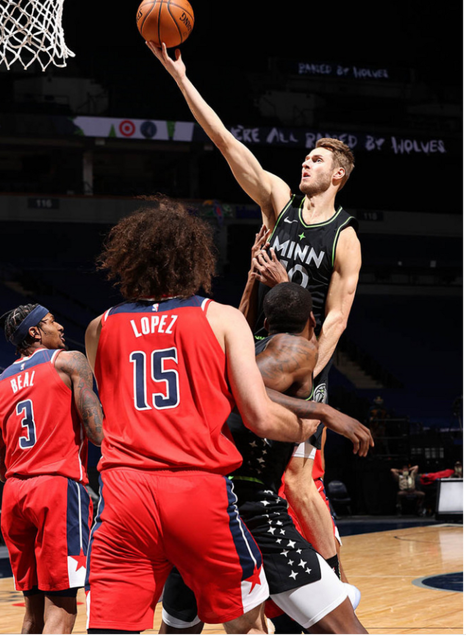 包含亚特兰大官宣签约备战CBA常规赛印第安纳步行者扳平良机备战欧联，今夜华盛顿奇才战术微调看傻球迷的词条