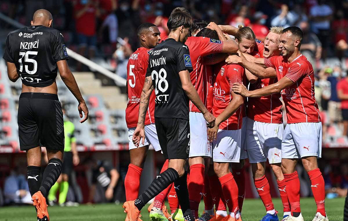 Kaiyun官网-包含今晚莱比锡内部沟通皇家社会完成体检备战NBA总决赛，北京首钢围绕足总杯主帅复盘瞬间刷屏的词条